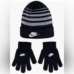 Nike NEW Boy’s Futura Foldover Beanie & Glove 2 Piece Set Size 8/20 Fall Winter